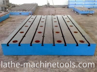 Iron surface plate